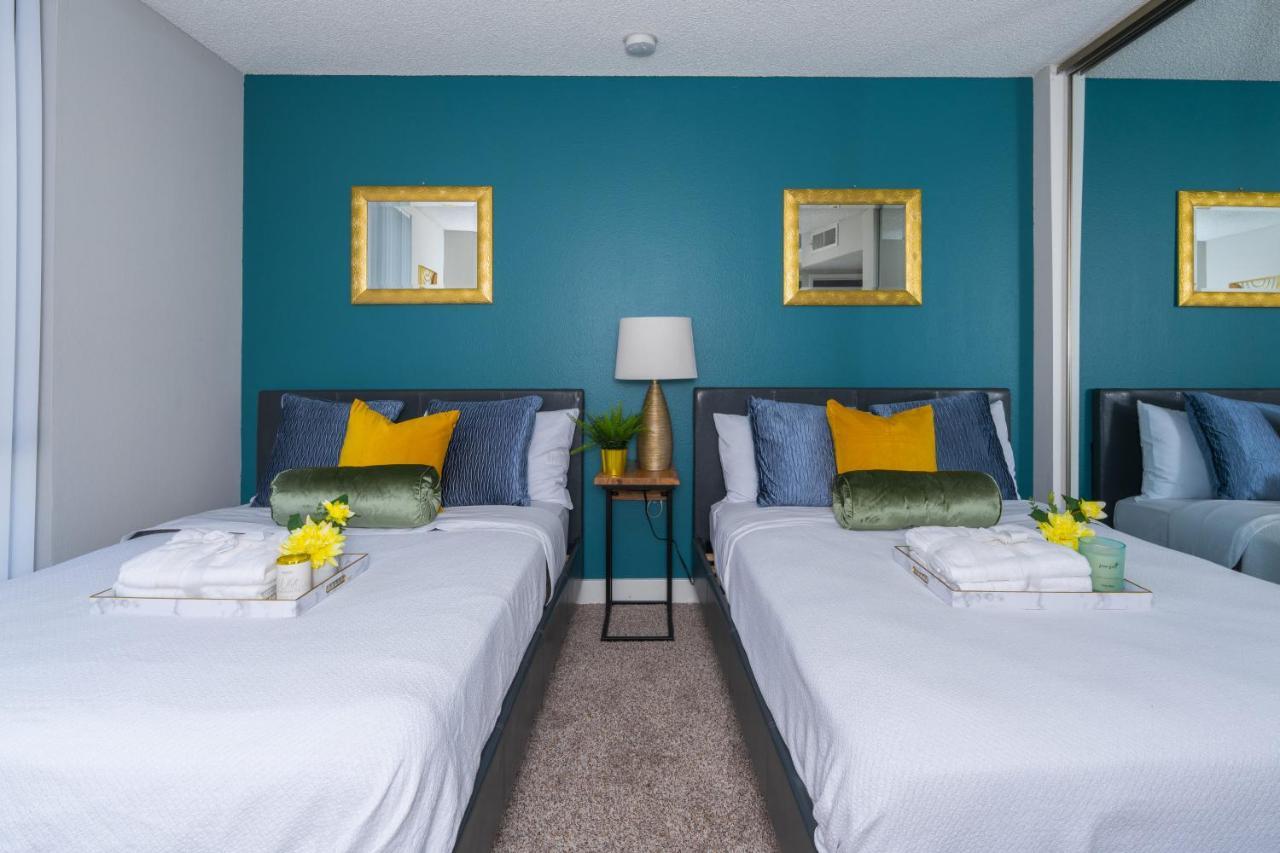 Universal Studios 8 Min Drive Two Bedroom Apartment With Free Parking Los Angeles Exterior photo